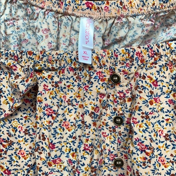 SOLD XHilaration Off the Shoulder Crop - Picture 3 of 5